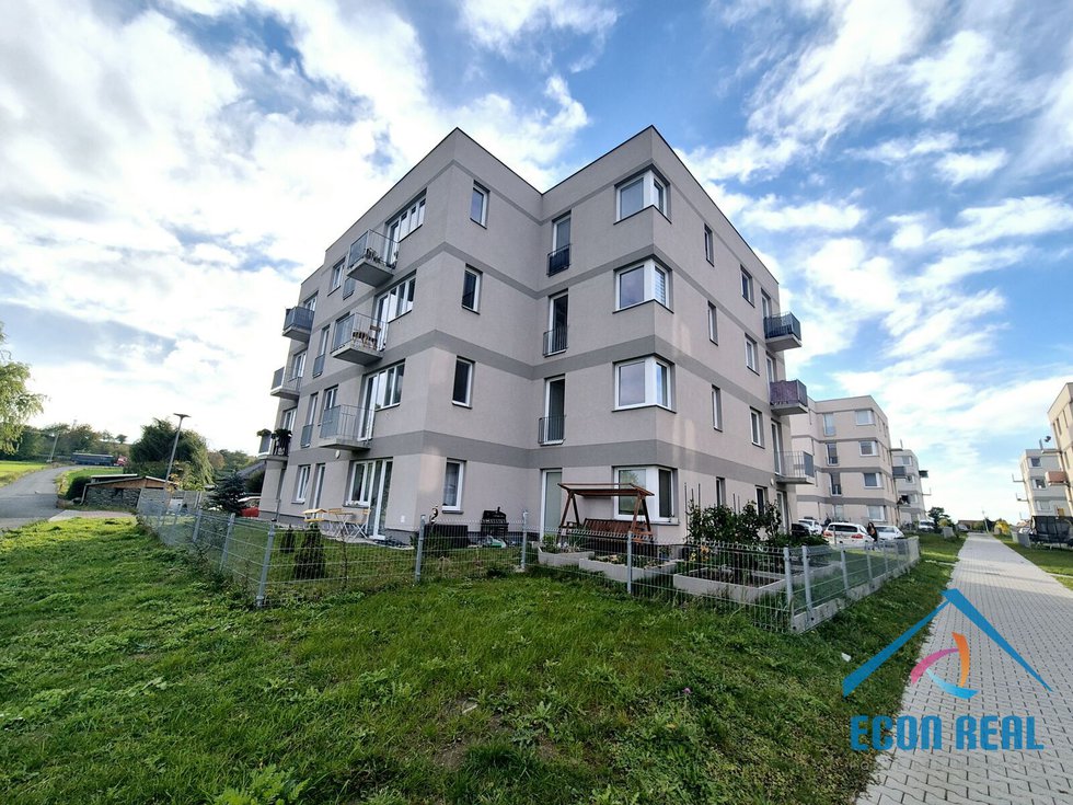 Prodej bytu 2+kk 55 m², Cerhenice