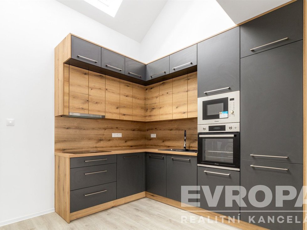 Prodej bytu 2+kk 54 m², Žirovnice