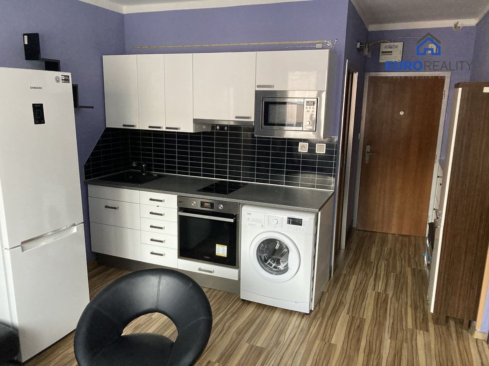Pronájem bytu 1+1 35 m², Cheb