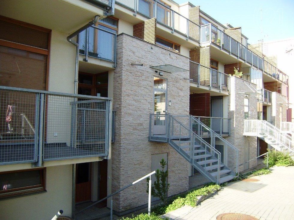 Pronájem bytu 2+kk 50 m², Praha