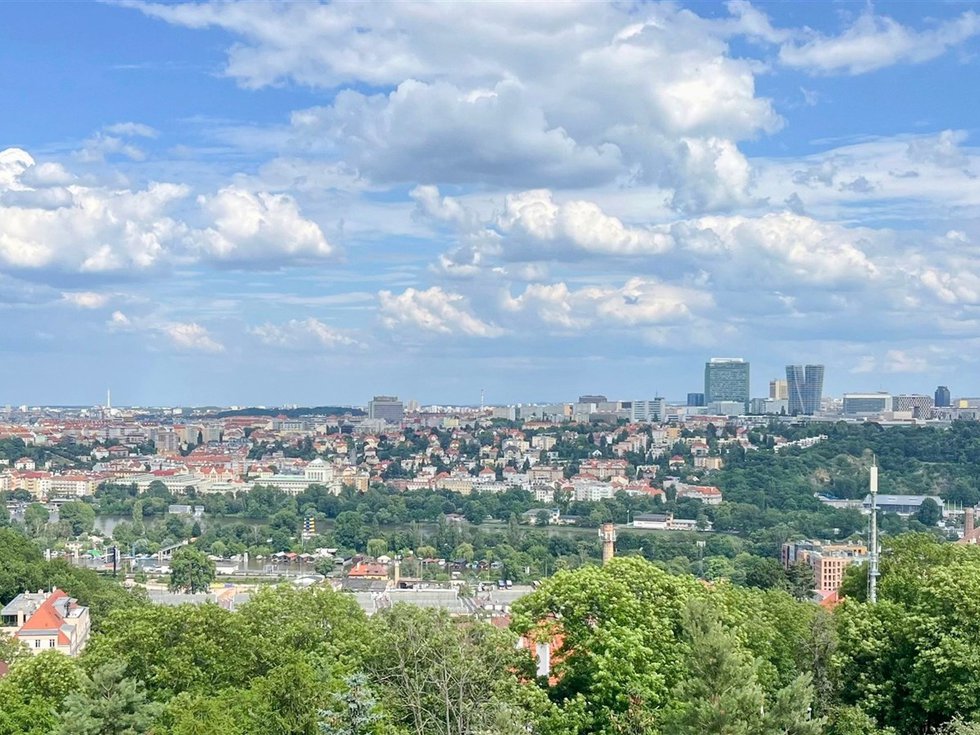 Prodej bytu 4+1 139 m², Praha