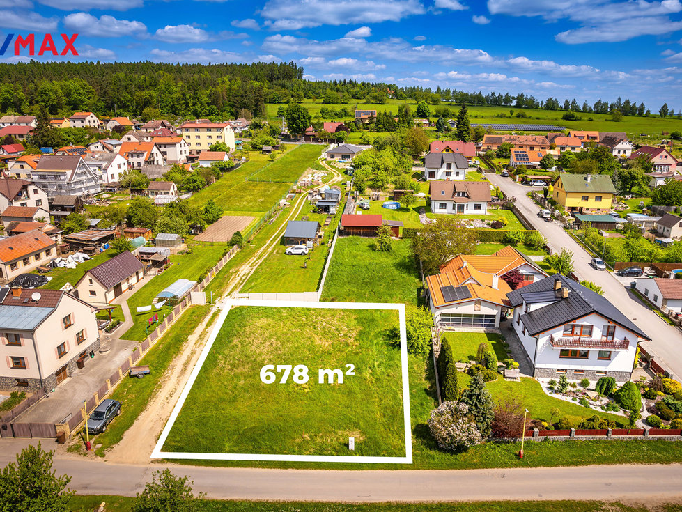 Prodej stavební parcely 678 m², Kluky