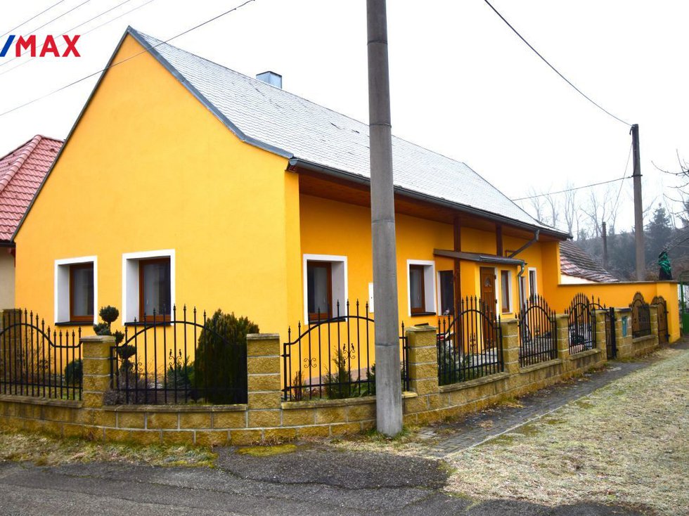 Prodej rodinného domu 100 m², Strunkovice nad Blanicí