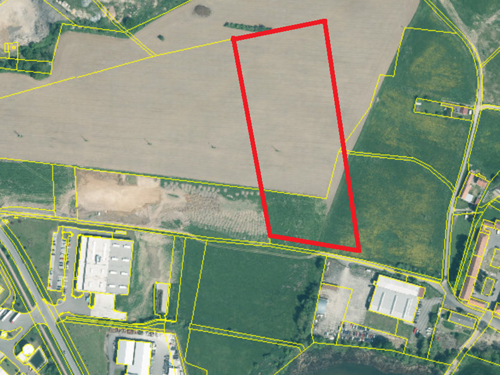 Prodej komerčního pozemku 26578 m², Písek