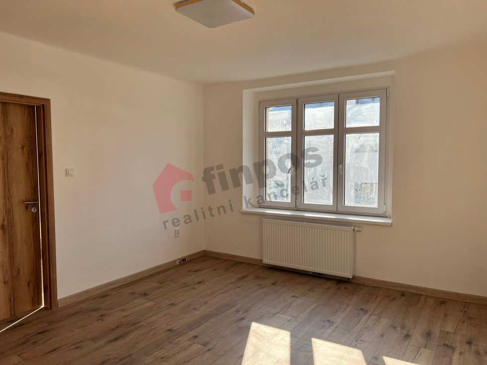 Pronájem bytu 2+1 47 m², Benešov