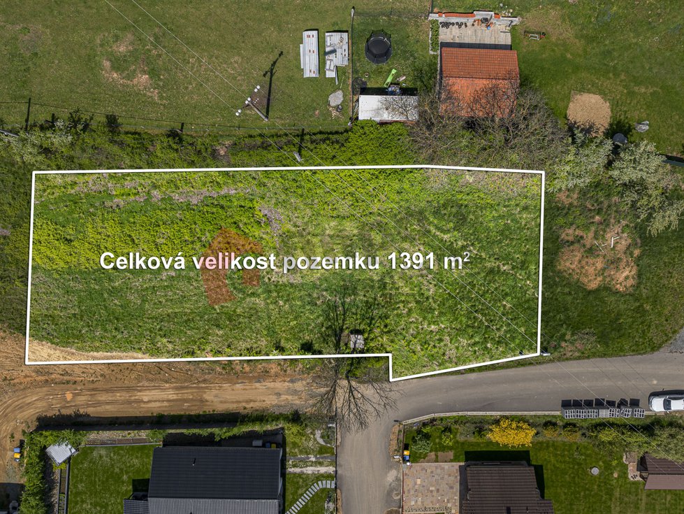 Prodej stavební parcely 1391 m², Divišov