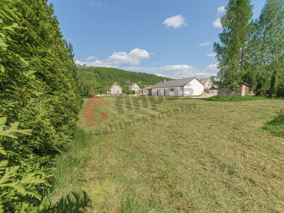 Prodej stavební parcely 2921 m², Brantice