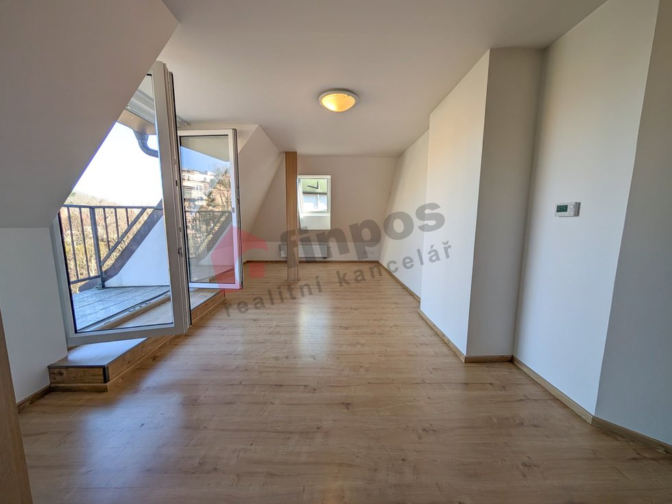 Pronájem bytu 3+kk 84 m², Praha