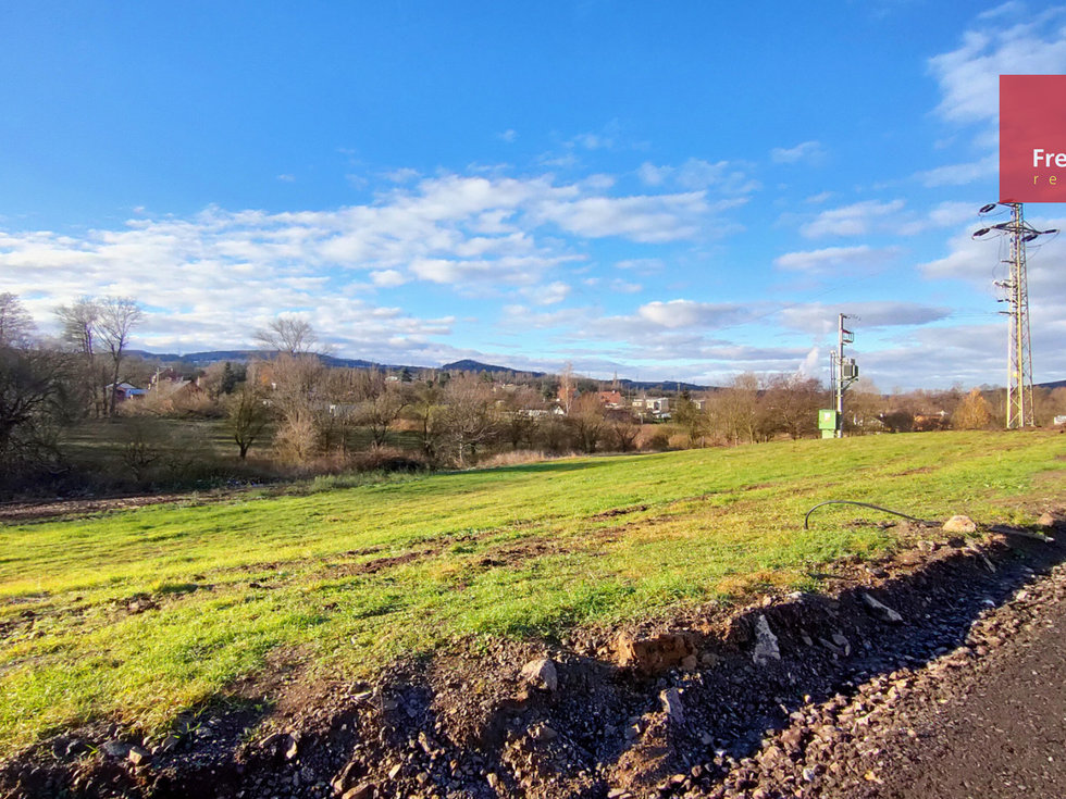 Prodej stavební parcely 2603 m², Bžany