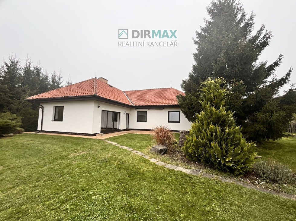 Pronájem rodinného domu 115 m², Lužany