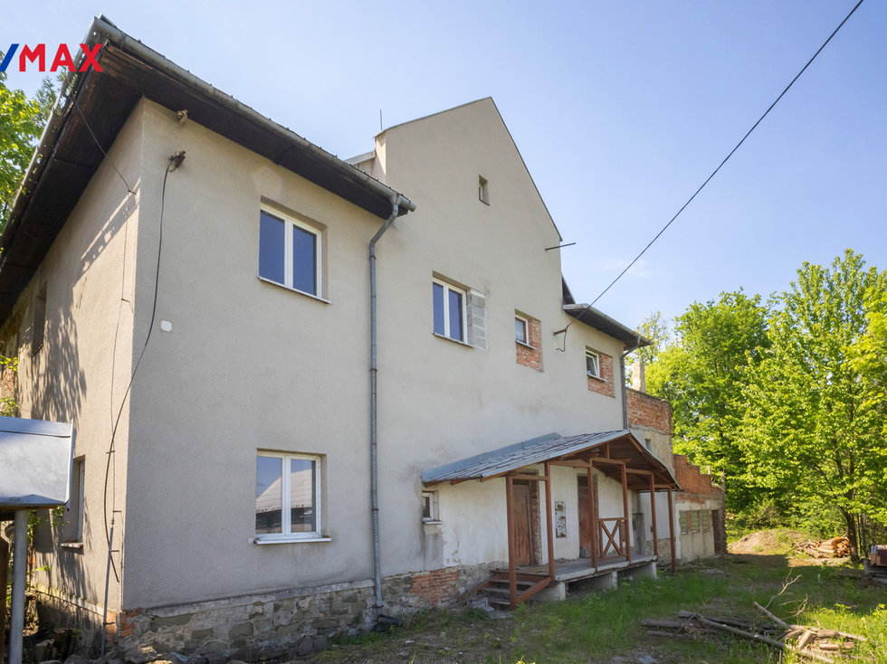 Prodej rodinného domu 300 m², Hnojník