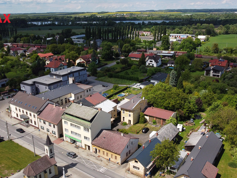 +420 739 604 767 I www.vaclavadamcik.cz I vaclav.adamcik@re-max.cz