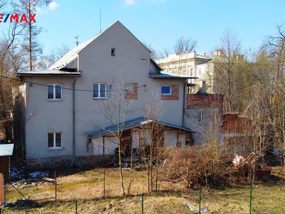 Prodej rodinného domu 300 m², Hnojník