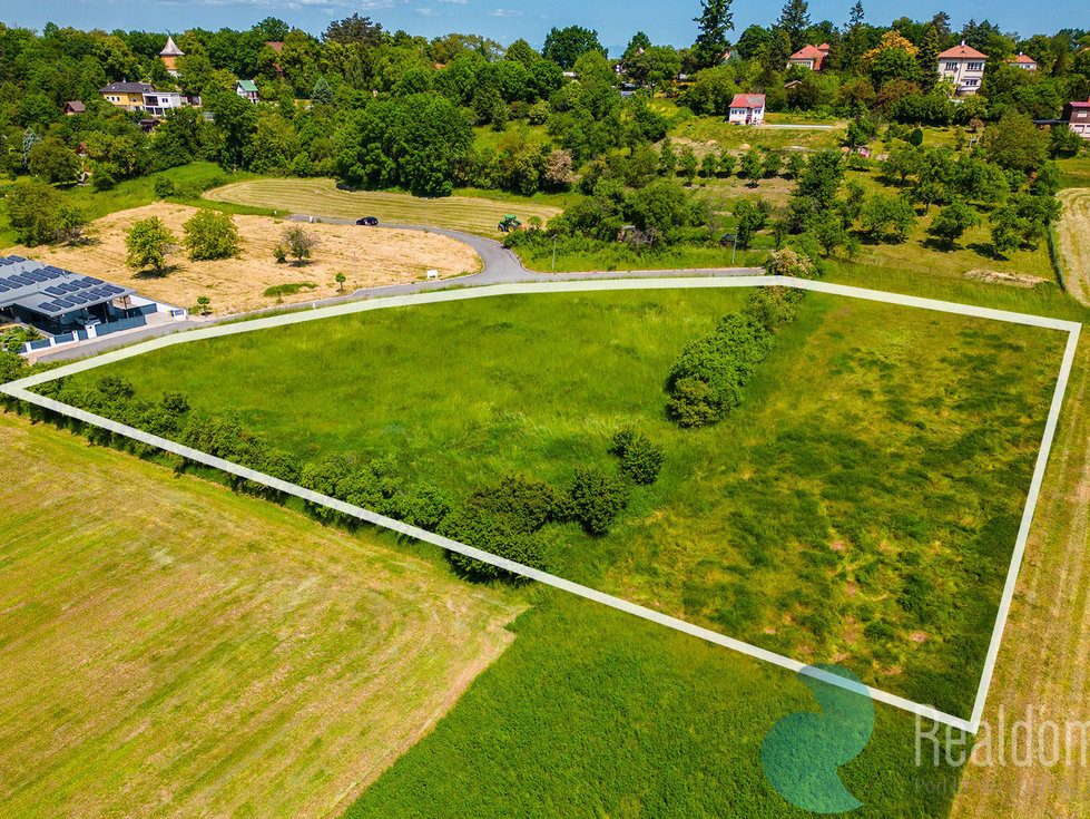 Prodej stavební parcely 6111 m², Hradec Králové