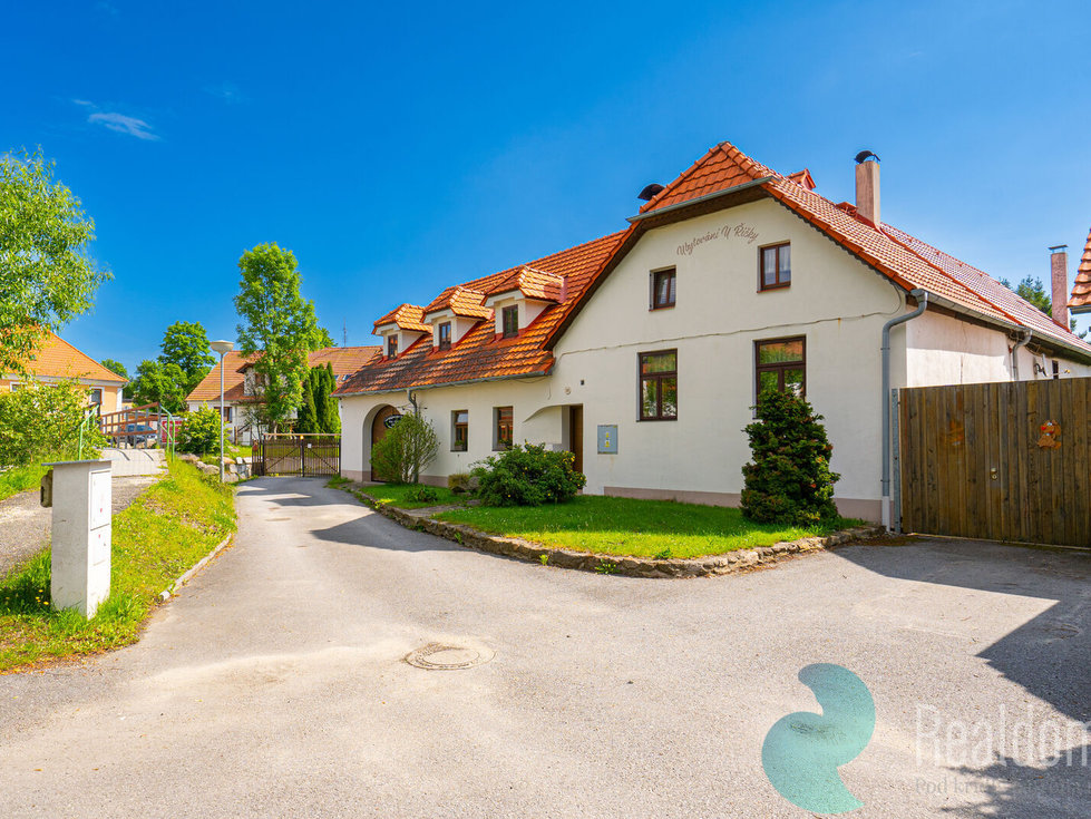 Prodej hotelu, penzionu 295 m², Benešov nad Černou