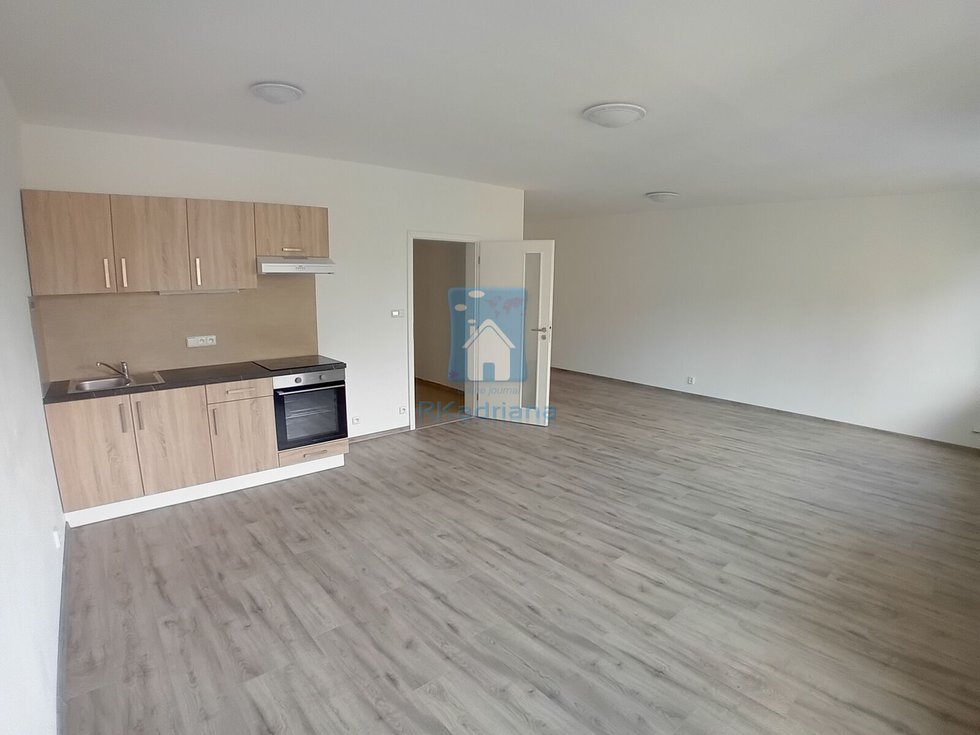 Pronájem bytu 1+kk, garsoniery 38 m², Plzeň