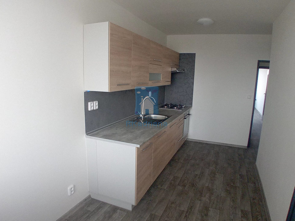 Pronájem bytu 3+1 82 m², Praha