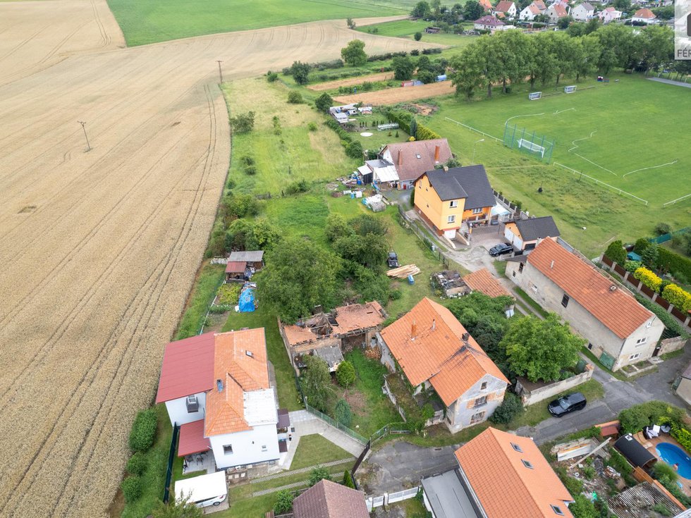 Prodej stavební parcely, Bechlín