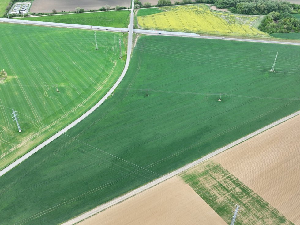 dji_fly_20250508_150820_766_1746710420126_photo