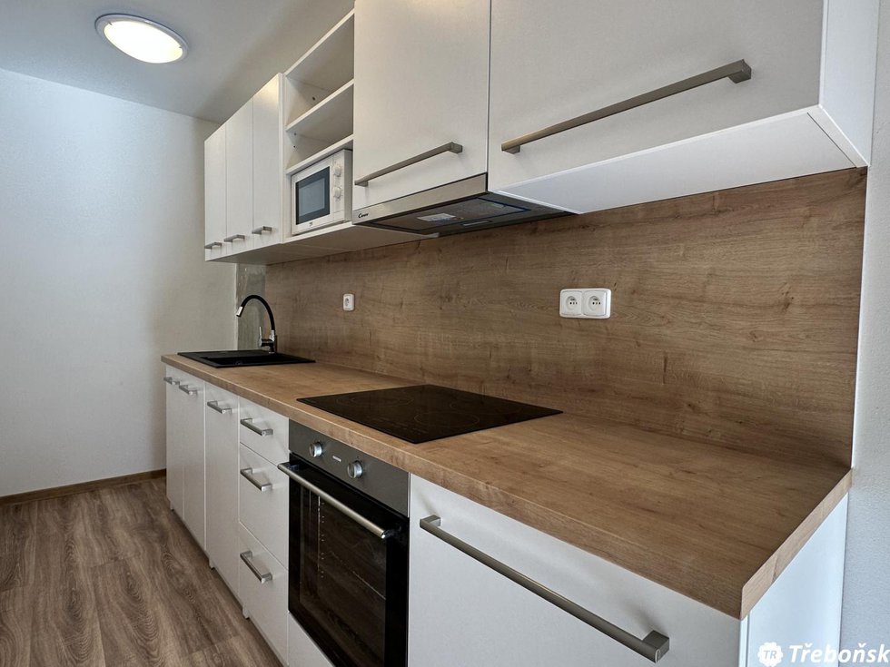 Pronájem bytu 3+kk 65 m², Třeboň