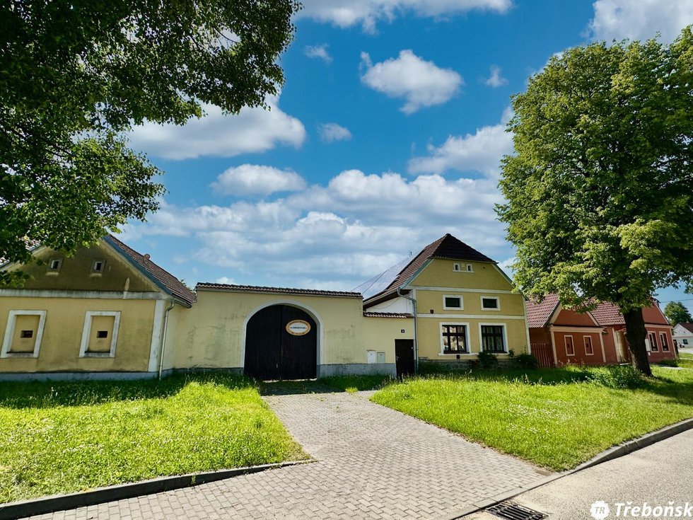 Pronájem bytu 3+kk 90 m², Třeboň