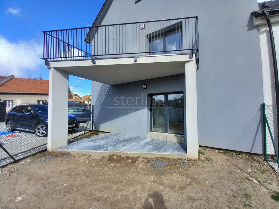 Prodej bytu 3+kk 56 m², Unhošť