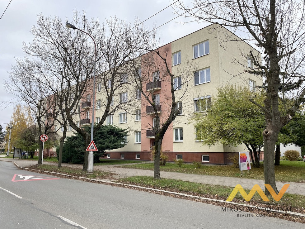 Pronájem bytu 2+1 54 m², Hradec Králové