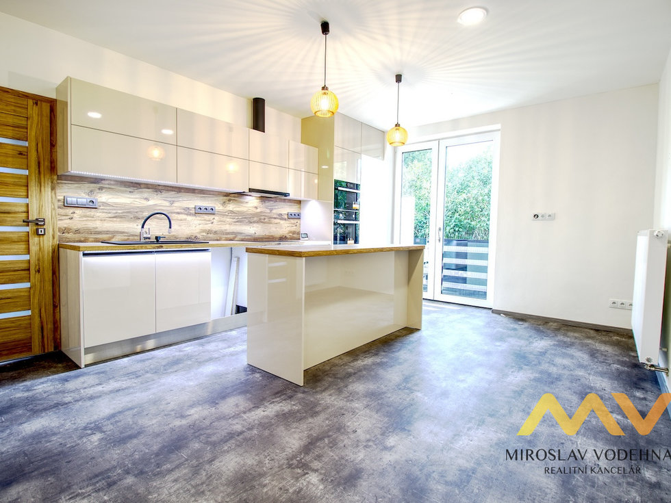 Pronájem bytu 2+kk 56 m², Hradec Králové