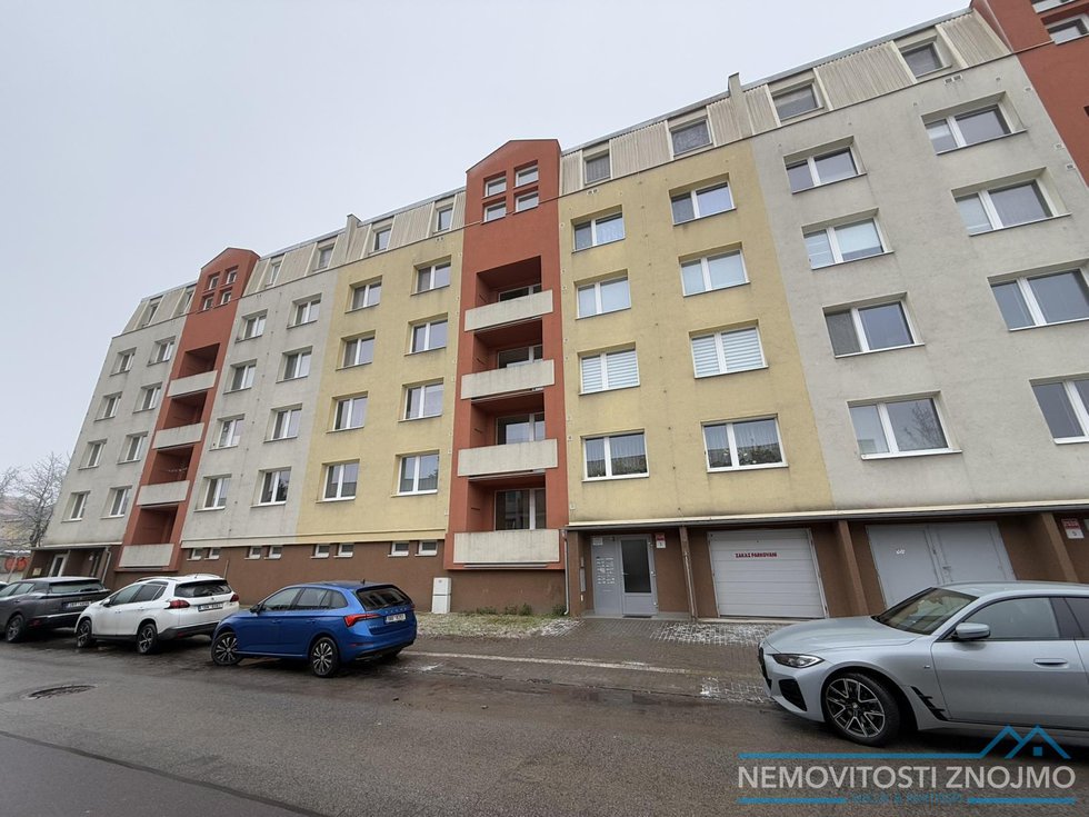 Pronájem bytu 2+1 54 m², Znojmo