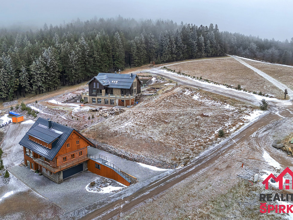 Prodej stavební parcely 1707 m², Čenkovice