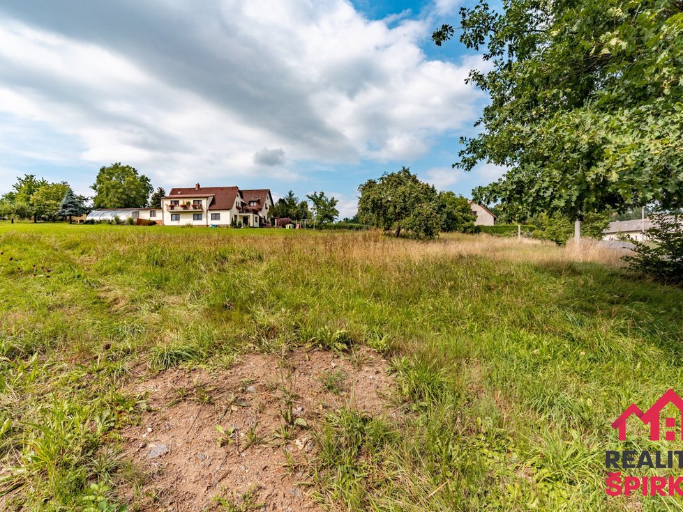 Prodej stavební parcely 914 m², Horní Třešňovec