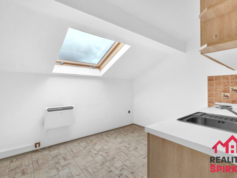 Pronájem bytu 3+1 59 m², Mladkov