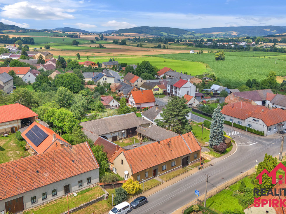 Prodej zemědělské usedlosti 470 m², Chornice