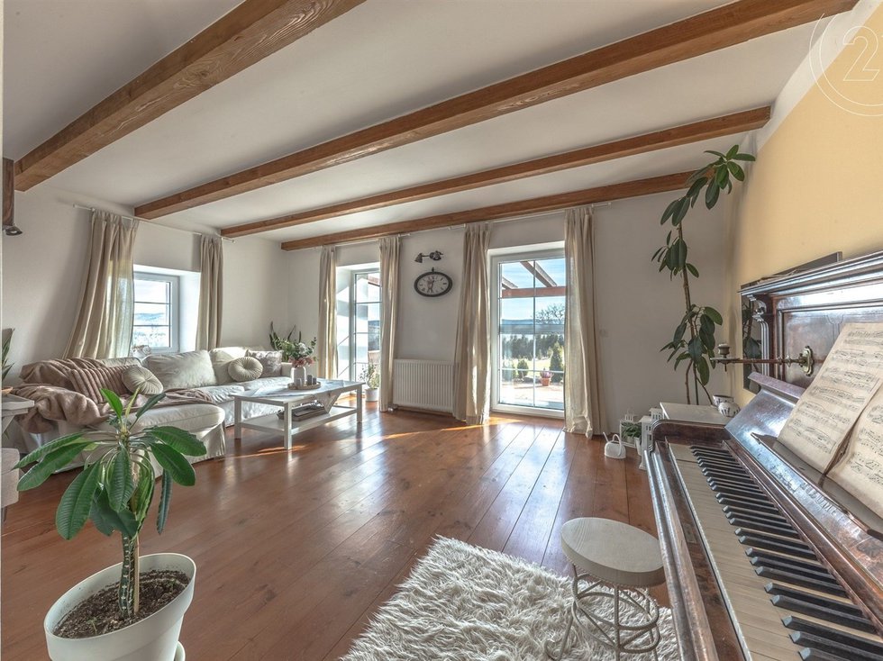Prodej rodinného domu 235 m², Bratkovice