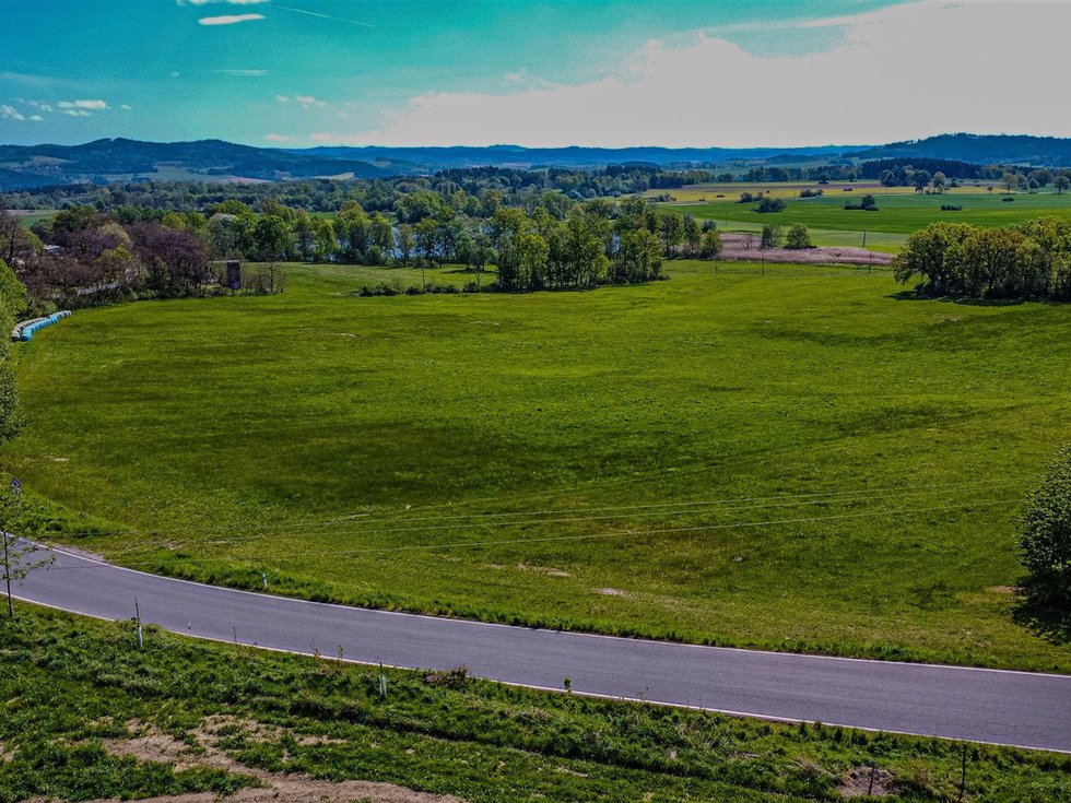 Prodej stavební parcely 5635 m², Vysoký Chlumec