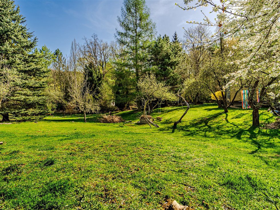 Prodej stavební parcely 1217 m², Praha
