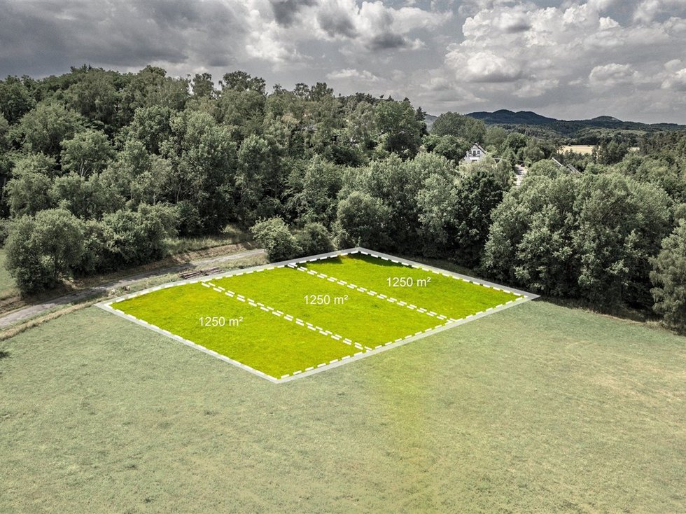 Prodej stavební parcely 1250 m², Bělá pod Bezdězem