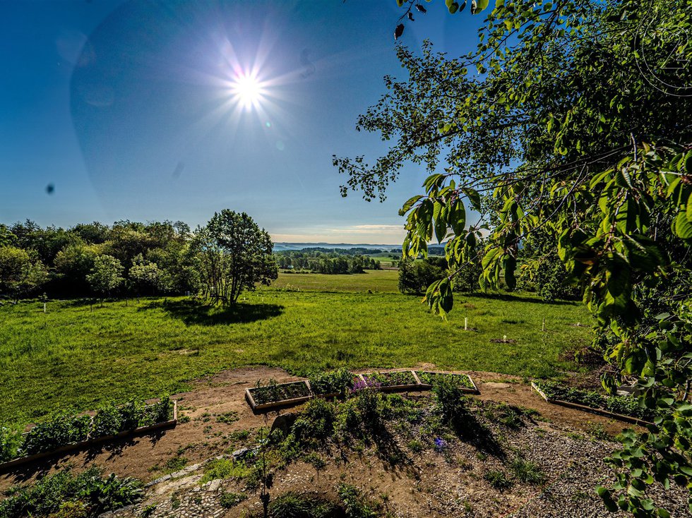 Prodej stavební parcely 8627 m², Vysoký Chlumec