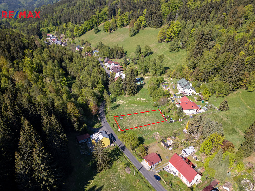 Prodej stavební parcely 785 m², Jáchymov