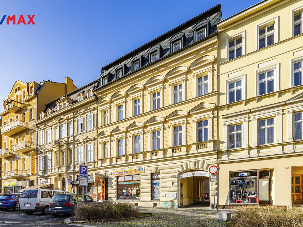 Prodej činžovního domu 643 m², Karlovy Vary