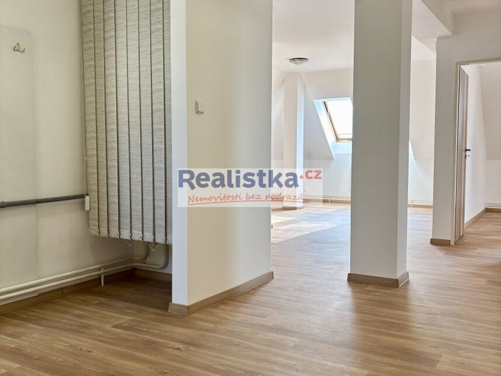 Pronájem bytu 2+1 80 m², Ostrava