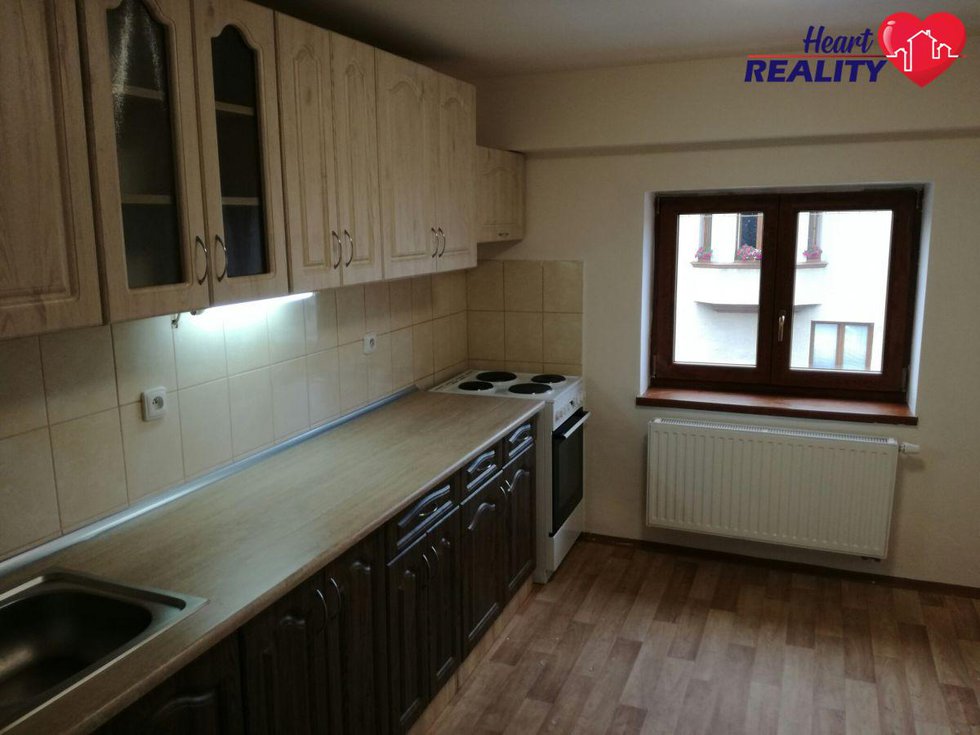 Pronájem bytu 1+1 45 m², Kravaře