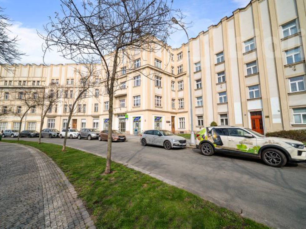 Pronájem kanceláře 83 m², Hradec Králové