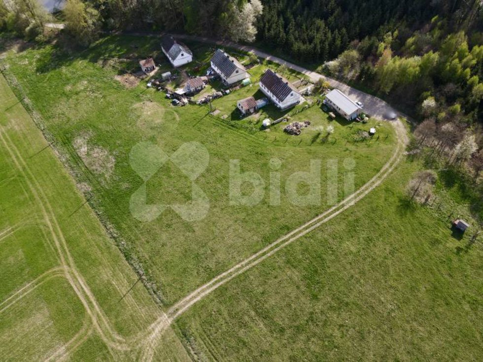 Prodej stavební parcely 6984 m², Drahotín