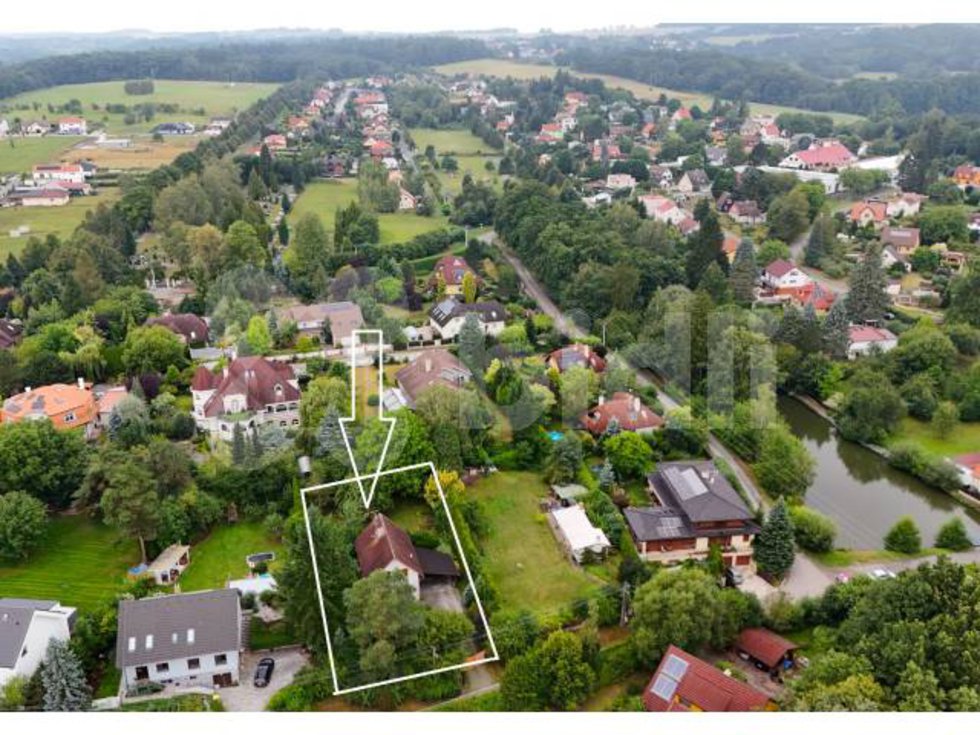 Prodej stavební parcely 1157 m², Velké Popovice