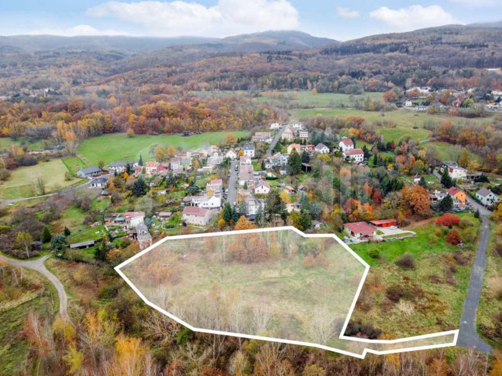 Prodej stavební parcely 6396 m², Košťany