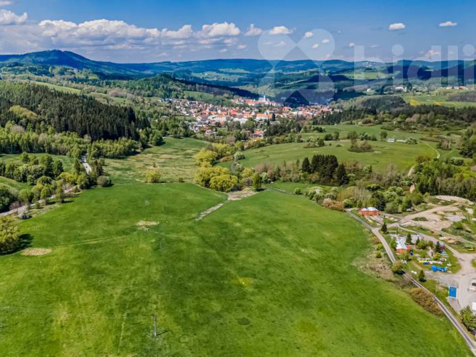 Prodej komerčního pozemku 106053 m², Vyšší Brod