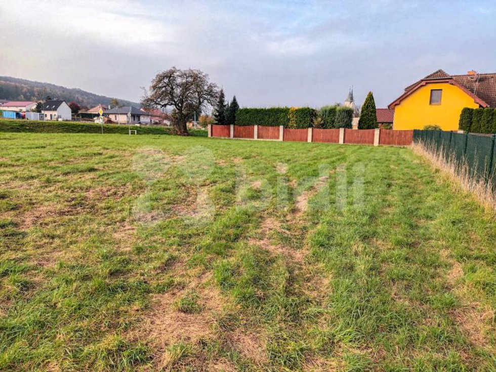 Prodej stavební parcely 1121 m², Slavětín