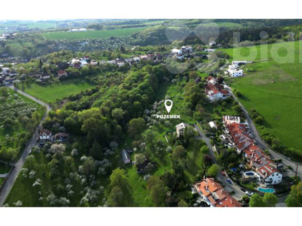 Prodej stavební parcely 7198 m², Zlín