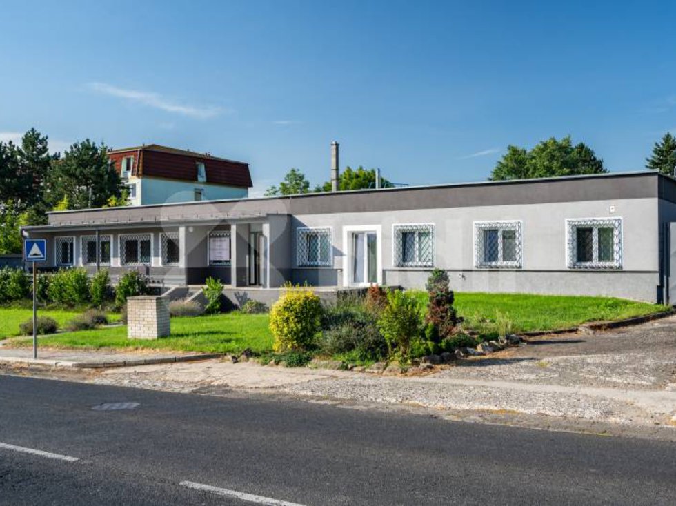 Prodej rodinného domu 454 m², Přestanov